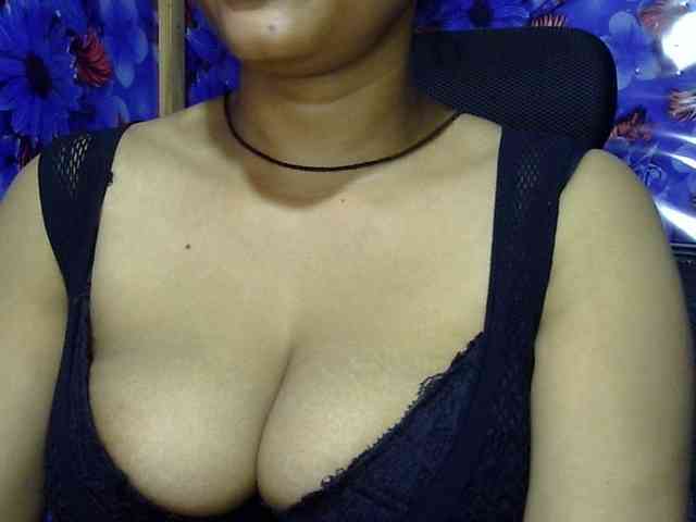 Nusrat-Mimi webcam