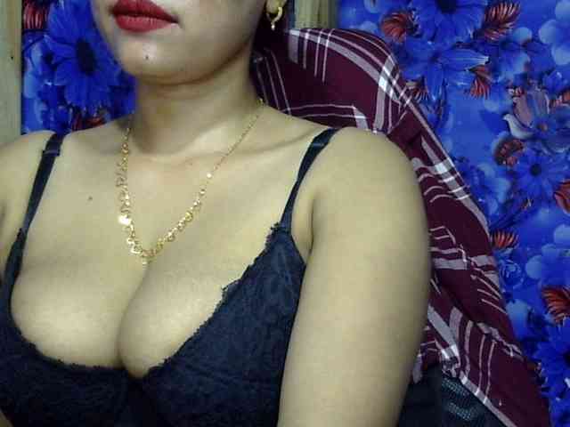 Nusrat-Mimi webcam