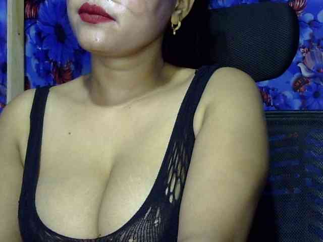 Nusrat-Mimi webcam