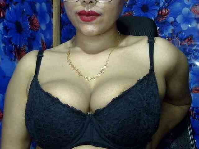 Nusrat-Mimi webcam