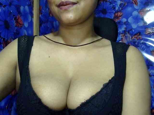 Nusrat-Mimi webcam