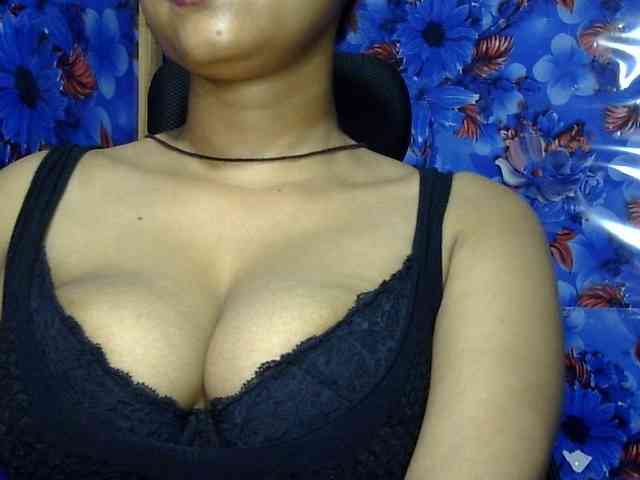 Nusrat-Mimi webcam