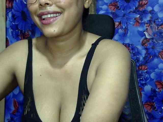 Nusrat-Mimi webcam