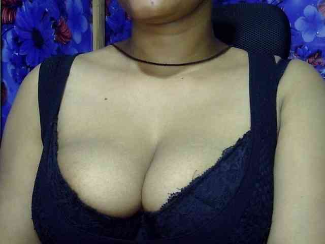 Nusrat-Mimi webcam