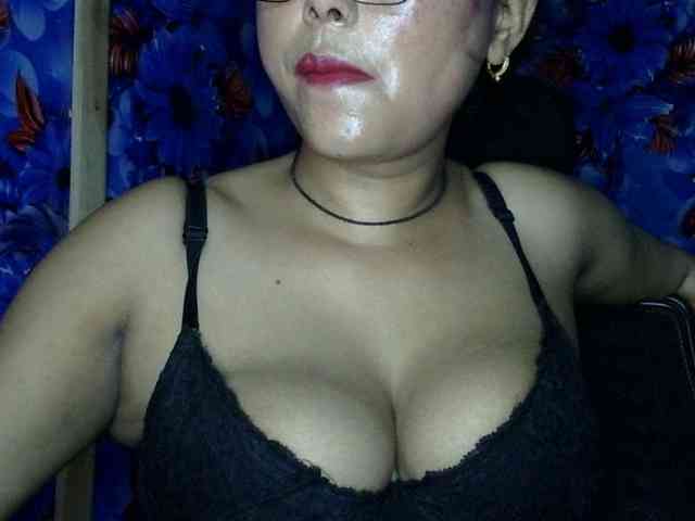 Nusrat-Mimi webcam
