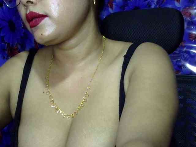 Nusrat-Mimi webcam