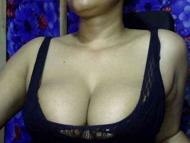 Nusrat-Mimi webcam