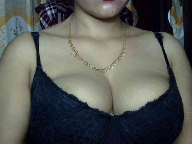 Nusrat-Mimi webcam