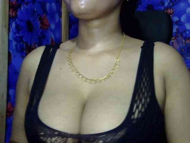 lima11 Live Webcam on BongaCams
