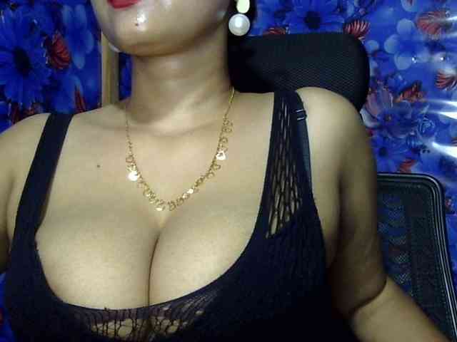 Nusrat-Mimi webcam