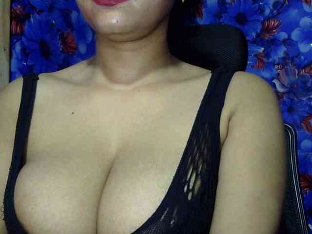 Nusrat-Mimi webcam