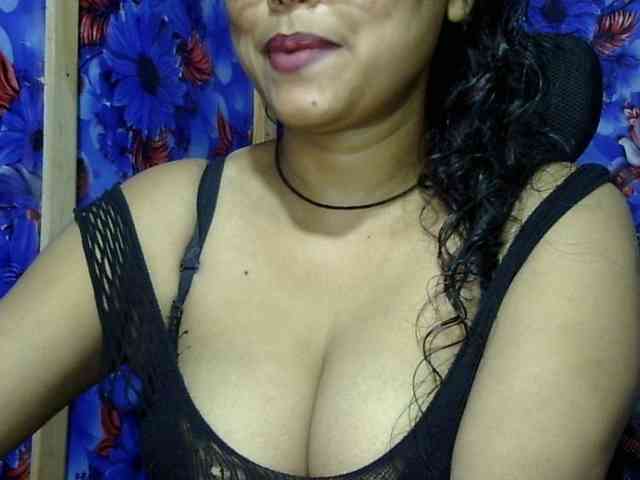 Nusrat-Mimi webcam