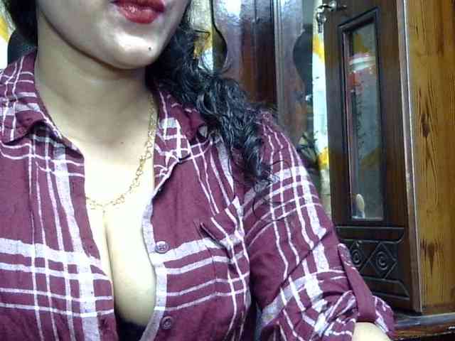 Nusrat-Mimi webcam