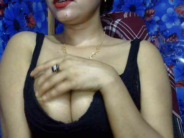 Nusrat-Mimi webcam