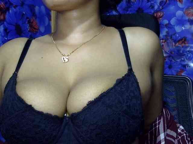 Nusrat-Mimi webcam