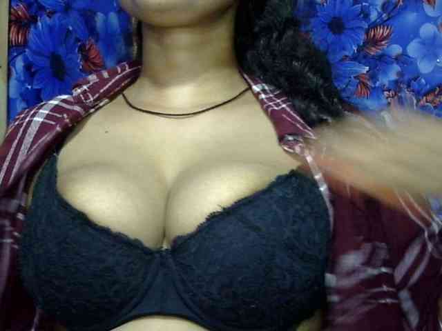 Nusrat-Mimi webcam