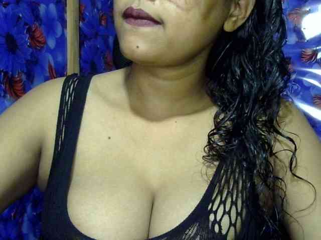 Nusrat-Mimi webcam