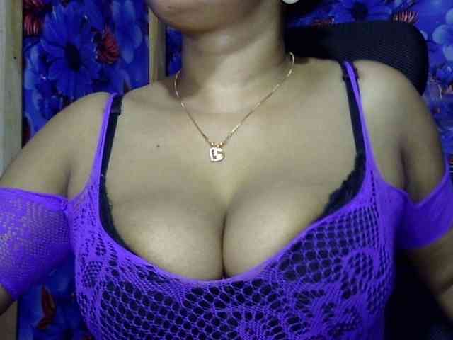 Nusrat-Mimi webcam