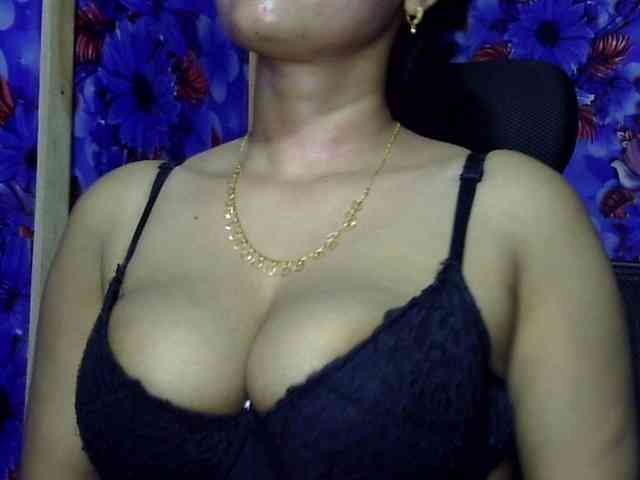Nusrat-Mimi webcam
