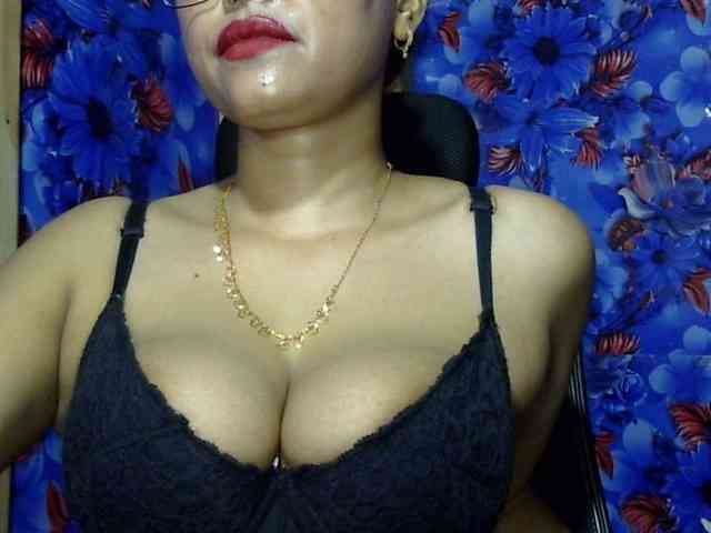 Nusrat-Mimi webcam