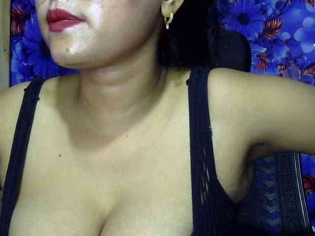 Nusrat-Mimi webcam