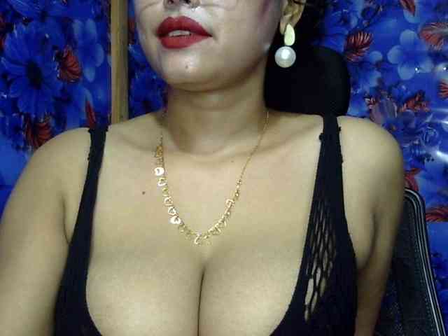 Nusrat-Mimi webcam