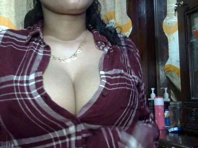 Nusrat-Mimi webcam