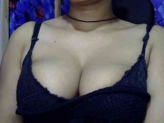 Nusrat-Mimi webcam