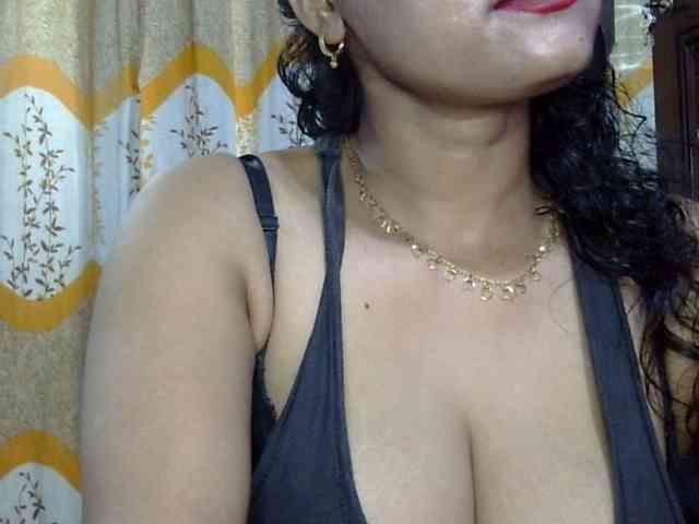 Nusrat-Mimi webcam