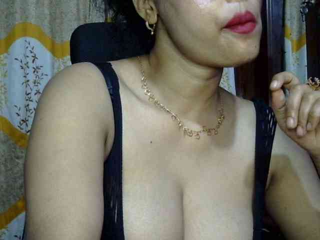 Nusrat-Mimi webcam