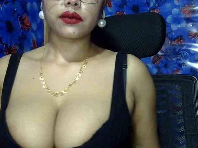 Nusrat-Mimi webcam