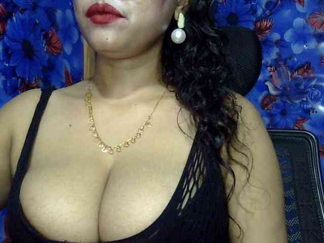 Nusrat-Mimi webcam