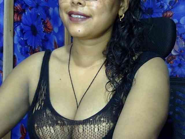 Nusrat-Mimi webcam