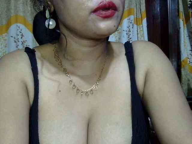 Nusrat-Mimi webcam
