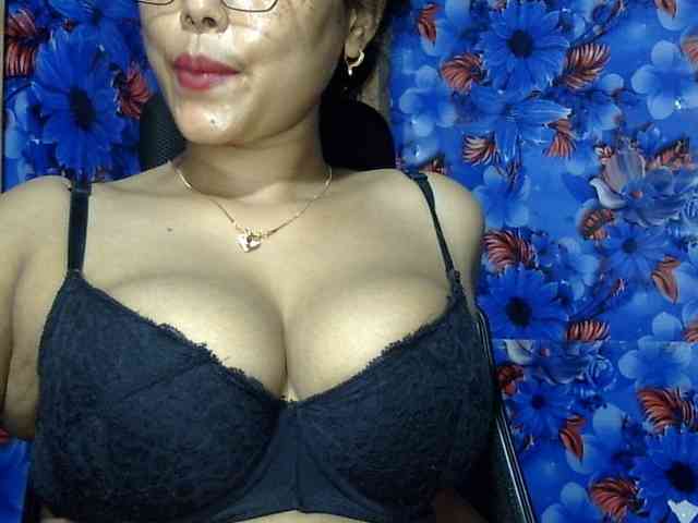 Nusrat-Mimi webcam