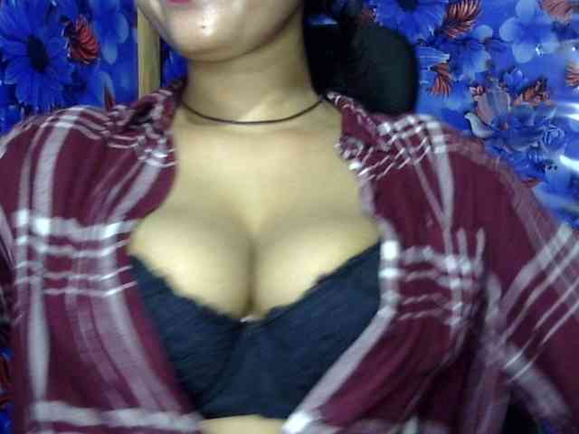Nusrat-Mimi webcam