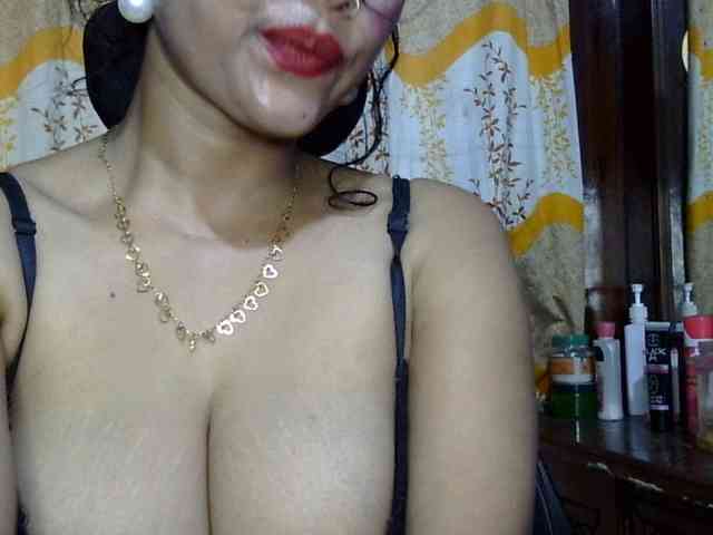 Nusrat-Mimi webcam