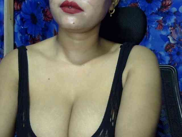 Nusrat-Mimi webcam