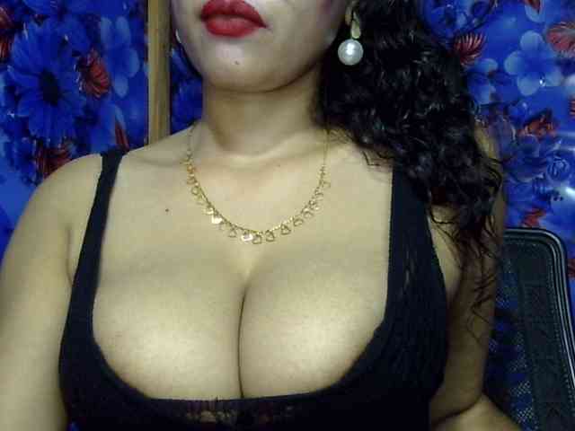 Nusrat-Mimi webcam