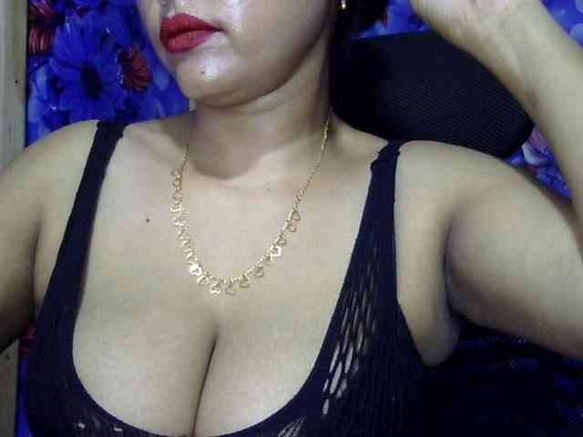 Nusrat-Mimi webcam