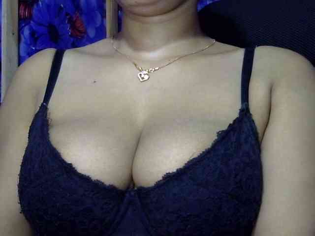 Nusrat-Mimi webcam