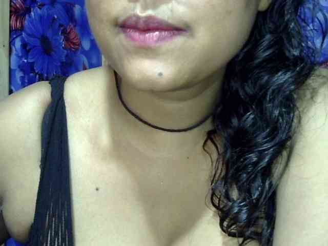 Model: Nusrat-Mimi