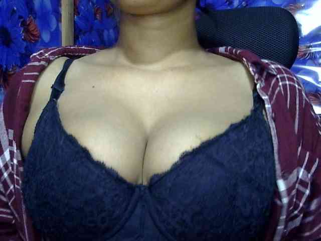 Nusrat-Mimi webcam
