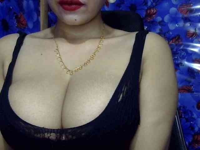Nusrat-Mimi webcam