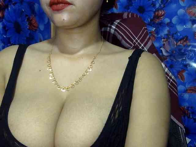 Nusrat-Mimi webcam
