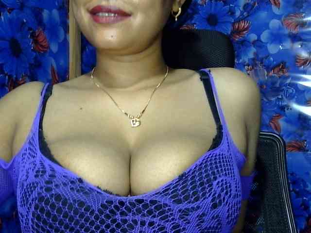 Nusrat-Mimi webcam