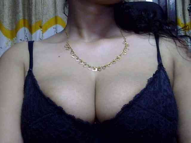 Nusrat-Mimi webcam
