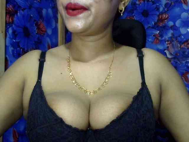 Nusrat-Mimi webcam