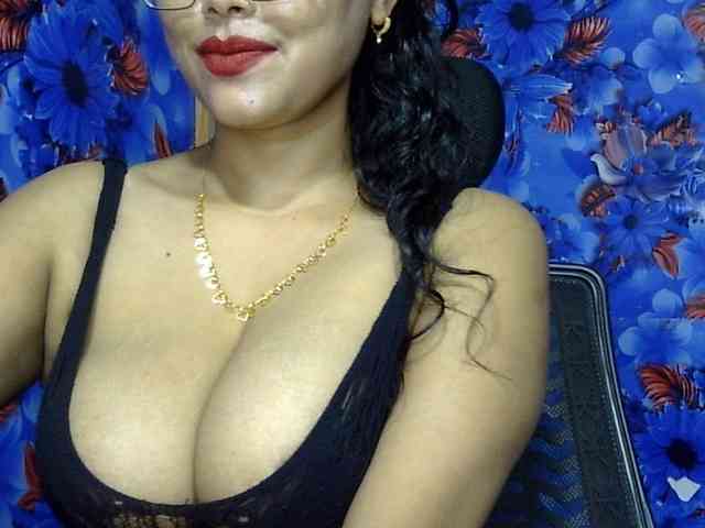 Nusrat-Mimi webcam