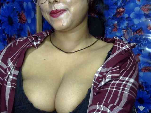 Nusrat-Mimi webcam